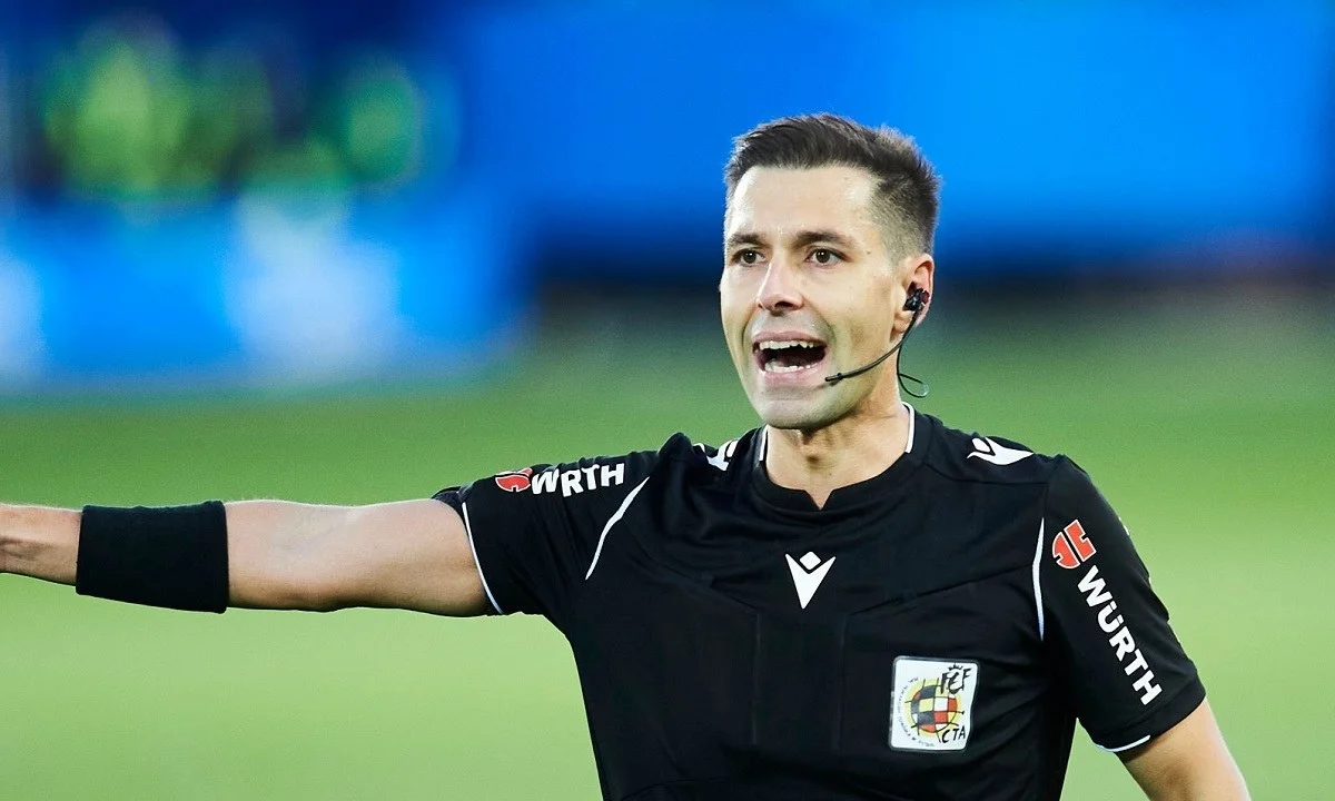 Super League 1 (Διαιτητές 21η αγωνιστική): Ο Ισπανός Βέγκα στο Άρης - ΑΕΚ, ο Γκάμαρης στο «Καραϊσκάκης»!