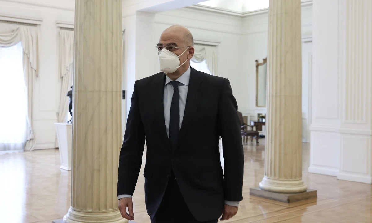 Δένδιας: Κάτω από το... χαλάκι η είδηση πως η Ελλάδα δεν θέλει να κάνει έρευνες για πετρέλαιο και φυσικό αέριο στο Αιγαίο.
