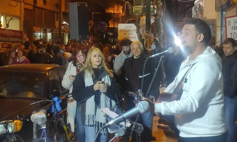 Υγειονομικοί: Μεγάλη συγκέντρωση στο Υγείας κατά της υποχρεωτικότητας