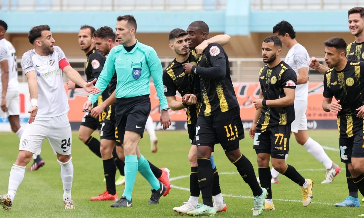 Super League 2 - 2oς όμιλος: Έχασε έδαφος η Καλαμάτα, την προσπέρασε η Καλλιθέα, εφιαλτικό μεσημέρι για τη Ρόδο στη Ζάκυνθο!