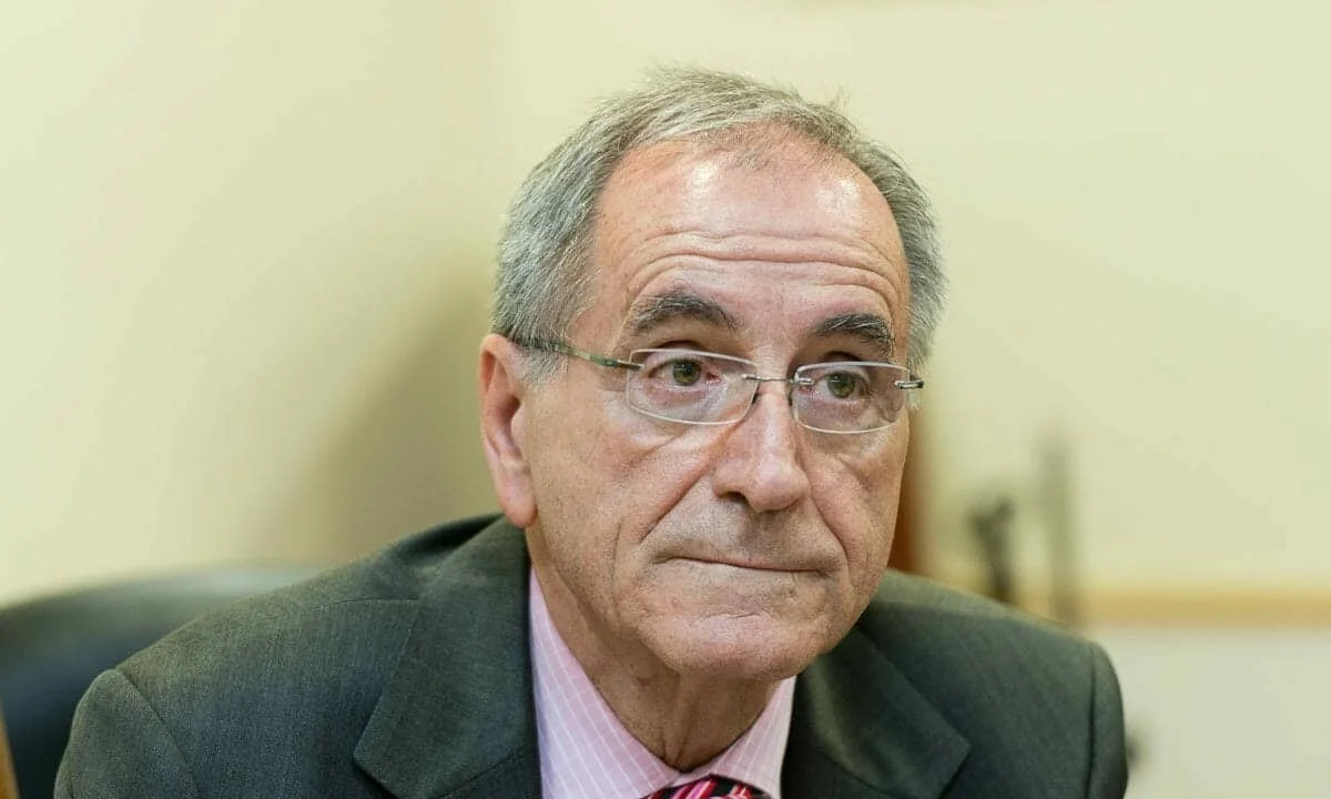 Πάτρα: Ο «μετρ» του αστυνομικού ρεπορτάζ, Πάνος Σόμπολος, αναφέρθηκε στην υπόθεση του θανάτου των τριών παιδιών.