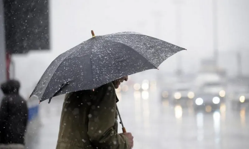 Καιρός Δευτέρα 11/4: Βροχές και καταιγίδες στα ανατολικά, αίθριος στην υπόλοιπη χώρα