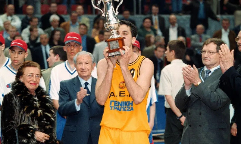 Όποιος έχει τα τρόπαια είναι ιερόσυλος απέναντι στην ΑΕΚ