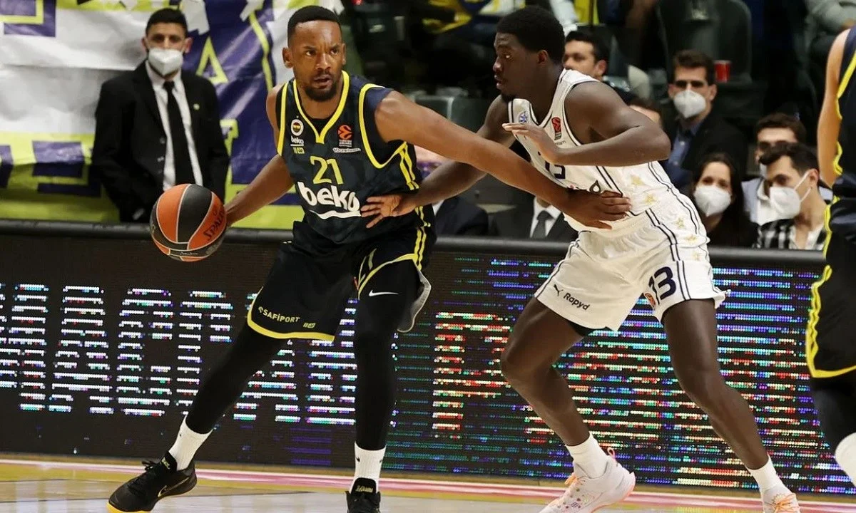 Euroleague: Η Μακάμπι 5η, βγήκαν τα ζευγάρια των PlayOffs