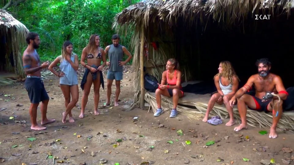 Survivor Twitter 31/5: Οι Κόκκινοι πήγαν να... δουλέψουν τους Μπλε και το Twitter ήταν έτοιμο με φοβερές ατάκες