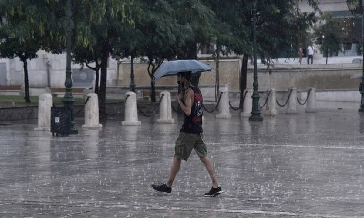 Καιρός: Καύσωνας με 38 βαθμούς και καταιγίδες - Που θα χτυπήσουν τα ακραία φαινόμενα
