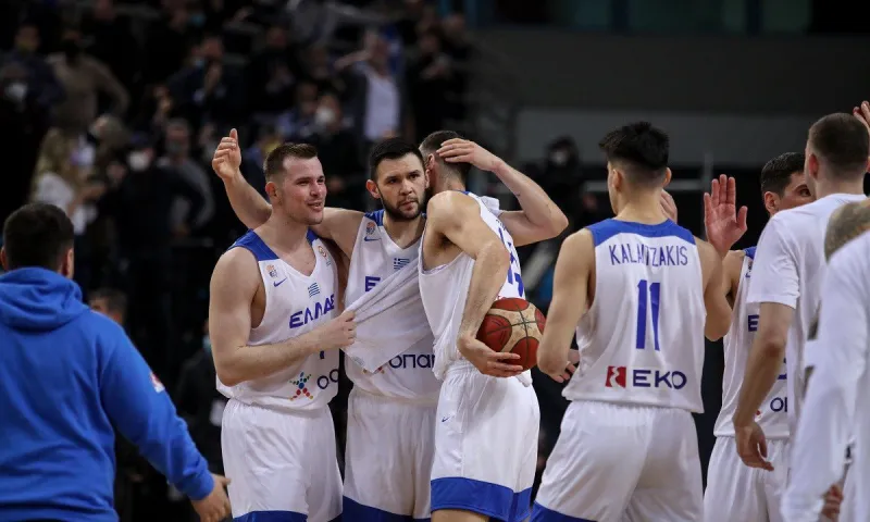 Η νίκη απόψε με τη Μ. Βρετανία φέρνει πιο κοντά στα τελικά την Εθνική Ομάδα Μπάσκετ