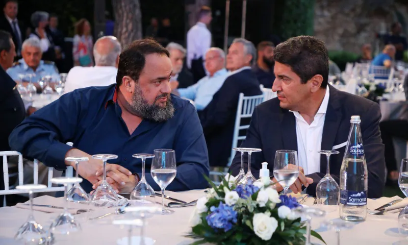 Super League: Κλείνει την «κάνουλα», αντιδράει η ΕΠΟ - Πόσα θα χάσει από τα τηλεοπτικά!