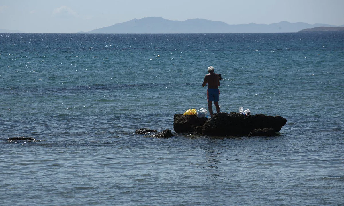 Καιρός 16/8: Συνεχίζεται η καλοκαιρία και την Τρίτη 16 Αυγούστου 2022 με ηλιοφάνεια και ασθενείς ανέμους στο μεγαλύτερο μέρος της χώρας.