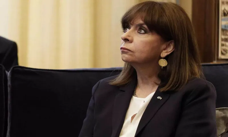 Κατερίνα Σακελλαροπούλου: Θυμήθηκε την τιμή προς τον Γκορμπατσόφ, άλλα «ξέχασε» την μικρασιατική καταστροφή!