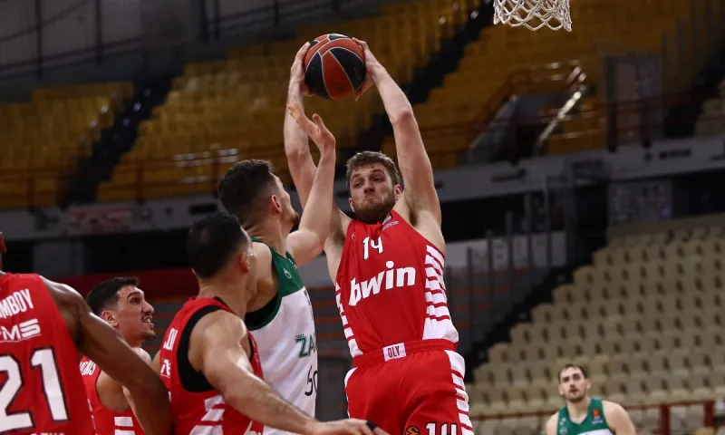 Ολυμπιακός- Ζαλγκίρις 90-80: Σούπερ Βεζένκοφ, επιθετική πολυφωνία (highlights)