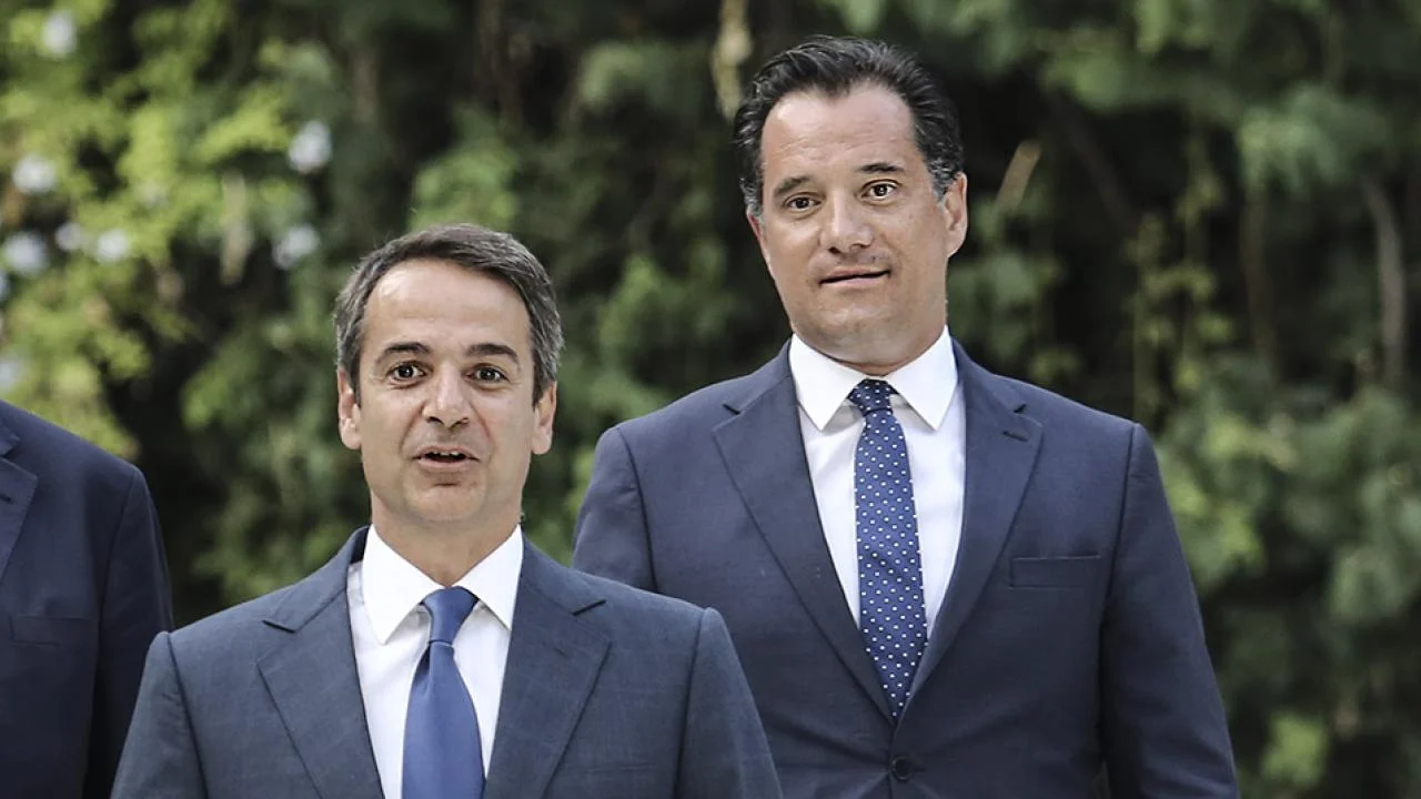 Ο Άδωνις Γεωργιάδης δήλωσε πλήρη... άγνοια για το σκάνδαλο και «κάρφωσε» τον Κ. Μητσοτάκη για την ένταξη του Α.Πάτση στο ψηφοδέλτιο της ΝΔ.