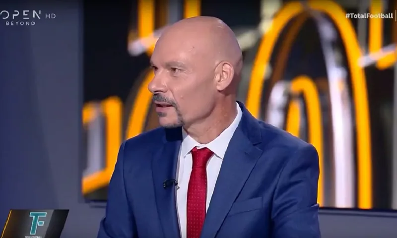 Διαιτησία: Πάλι εκτέθηκε ο Κάκος - «Τελείωσε» και τον Τουρπέν - Μίλησε για «γατάκια» - Ας εξηγεί καλύτερα με νοήματα! (vid)