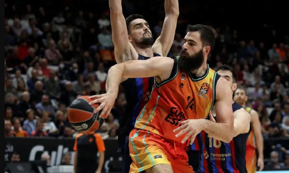 Την ίδια στιγμή που η Αρμάνι Μιλάνο νικούσε την Μονακό και η Βαλένθια την Μπαρτσελόνα, στη βαθμολογία της Euroleague διαμορφωνόταν μια νέα κατάσταση!