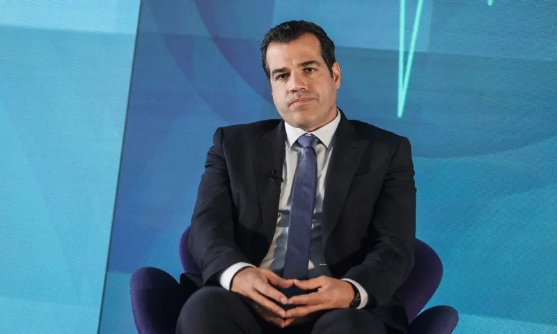 Ο Θάνος Πλεύρης ξαφνικά «ανακάλυψε» την φυσική ανοσία και την σημασία της, ενώ για 2 χρόνια την είχε «εξορίσει»