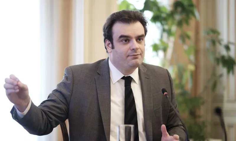 Κυριάκος Πιερρακάκης: Ο πρωτεργάτης της «ψηφιακής εποχής» δεν μπορεί να αποτρέψει περίεργα «μπλακ άουτ» στη «Διαύγεια»