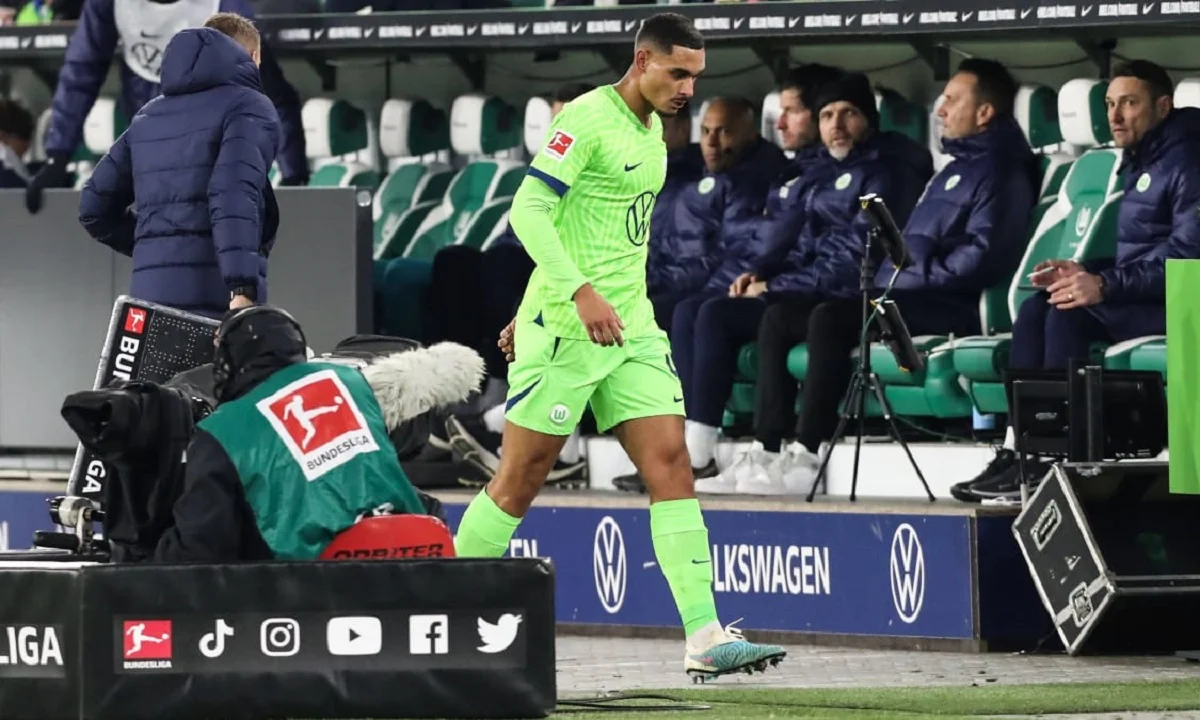 Bundesliga: O Μαξέν Λακρουά αντέδρασε με έντονο τρόπο όταν έγινε αλλαγή από τον Νίκο Κόβατς στην αναμέτρηση κόντρα στη Μπάγερν.