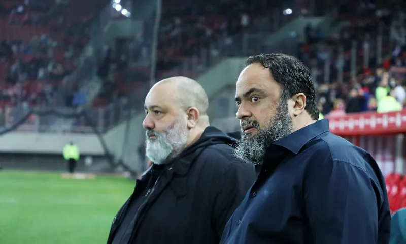 Ο Βαγγέλης Μαρινάκης κατά Μπαλτάκου για διαιτησία - Μόνο ξένοι elite ρέφερι στα playoff - Ερωτήματα για μετακλήσεις υπαλλήλων