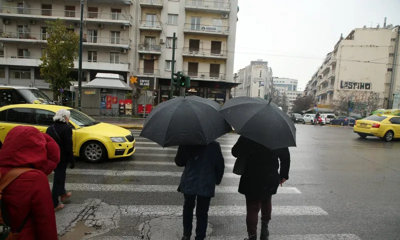 Καιρός: Αλλάζει το σκηνικό την Κυριακή (2/4) – Έρχονται βροχές και αφρικανική σκόνη