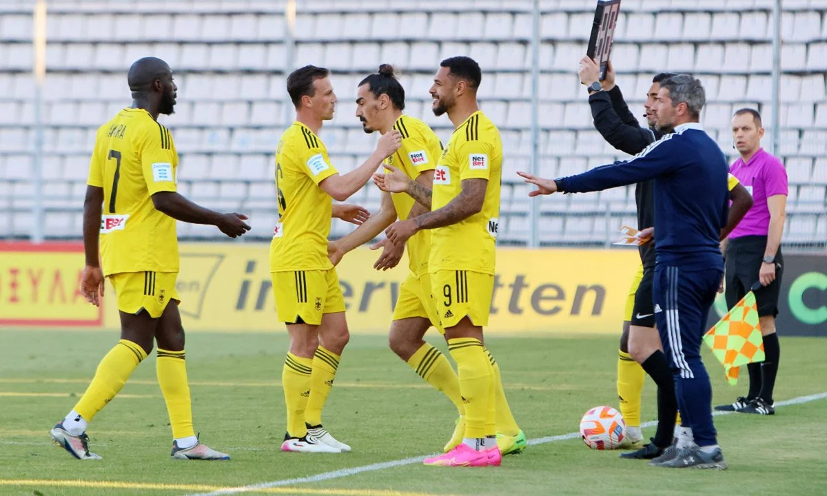 Super League Παρασκήνια: Αυτός παίζει τσάμπα σε μεγάλη ομάδα - Η αποτυχία του Ολυμπιακού και η πιθανή πώληση στον Ατρόμητο