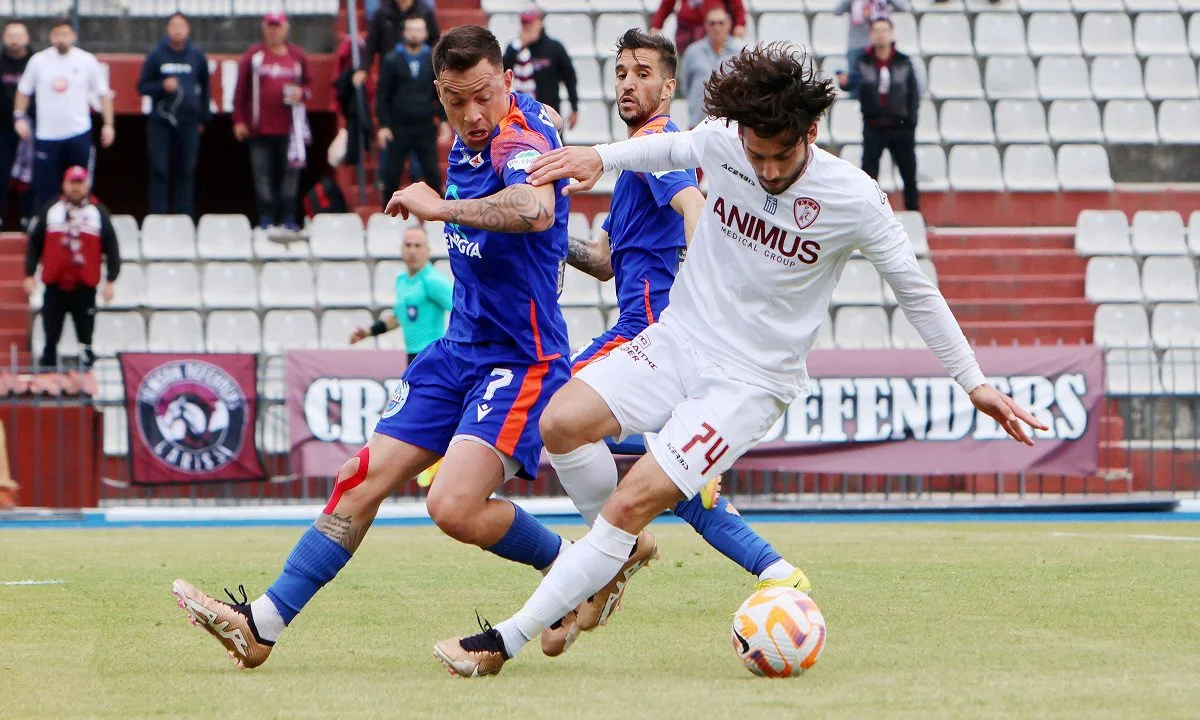 Μονομαχία στο ΑΕΛ - Πανσερραϊκός για τη Super League 2