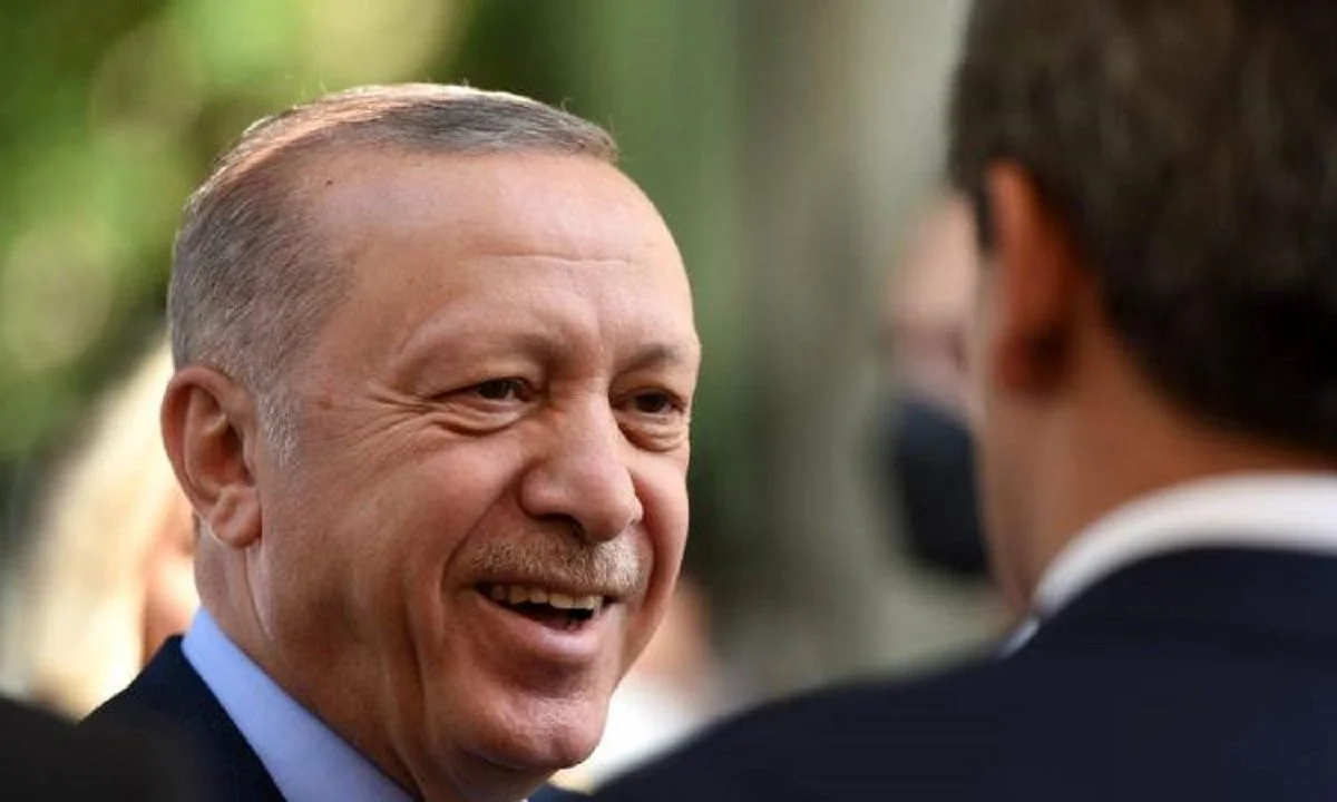 Οι πολίτες είναι αγανακτισμένοι από το συνεχώς αυξανόμενο κόστος ζωής και θεωρούν τον Ερντογάν υπεύθυνο για την οικονομία στην Τουρκία.