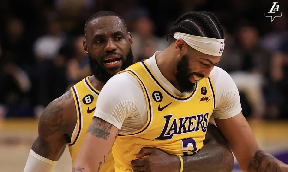 NBA αποτελέσματα: Λέικερς και Χιτ απέκλεισαν Γουόριορς και Νέα Υόρκη αντίστοιχα και προκρίθηκαν στους τελικούς Δύσης και Ανατολή αντίστοιχα.