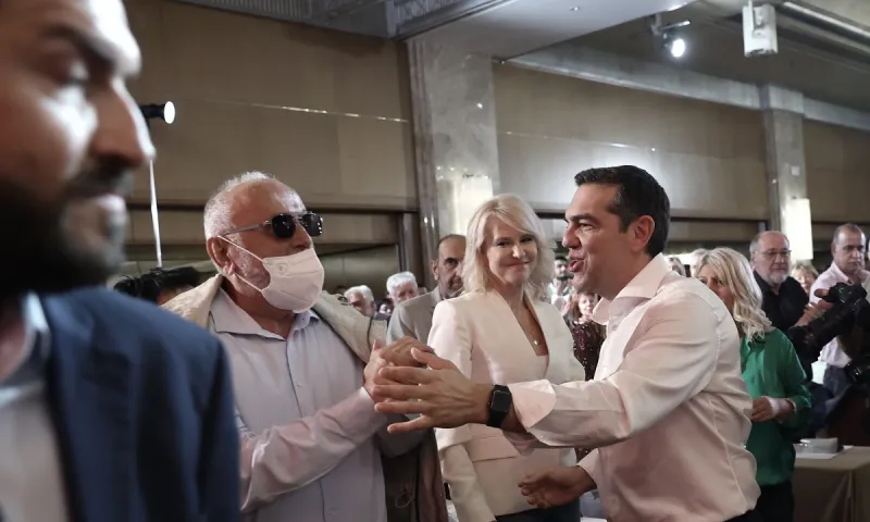 Φεύγει ο Τσίπρας από την προεδρία του ΣΥΡΙΖΑ; - Ο Κουρουμπλής έκανε λόγο στον Ionion FM για Γαβριήλ Σακελλαρίδη!