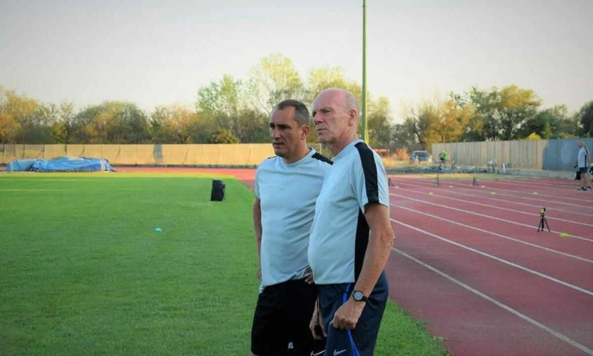 O Μπένετ που αποθεώθηκε, οι παρατηρήσεις στον Διαμαντόπουλο, οι γαμπροί, τα medium που εξαντλήθηκαν νωρίς και το «μπιφτέκι» του Μπαλτάκου.