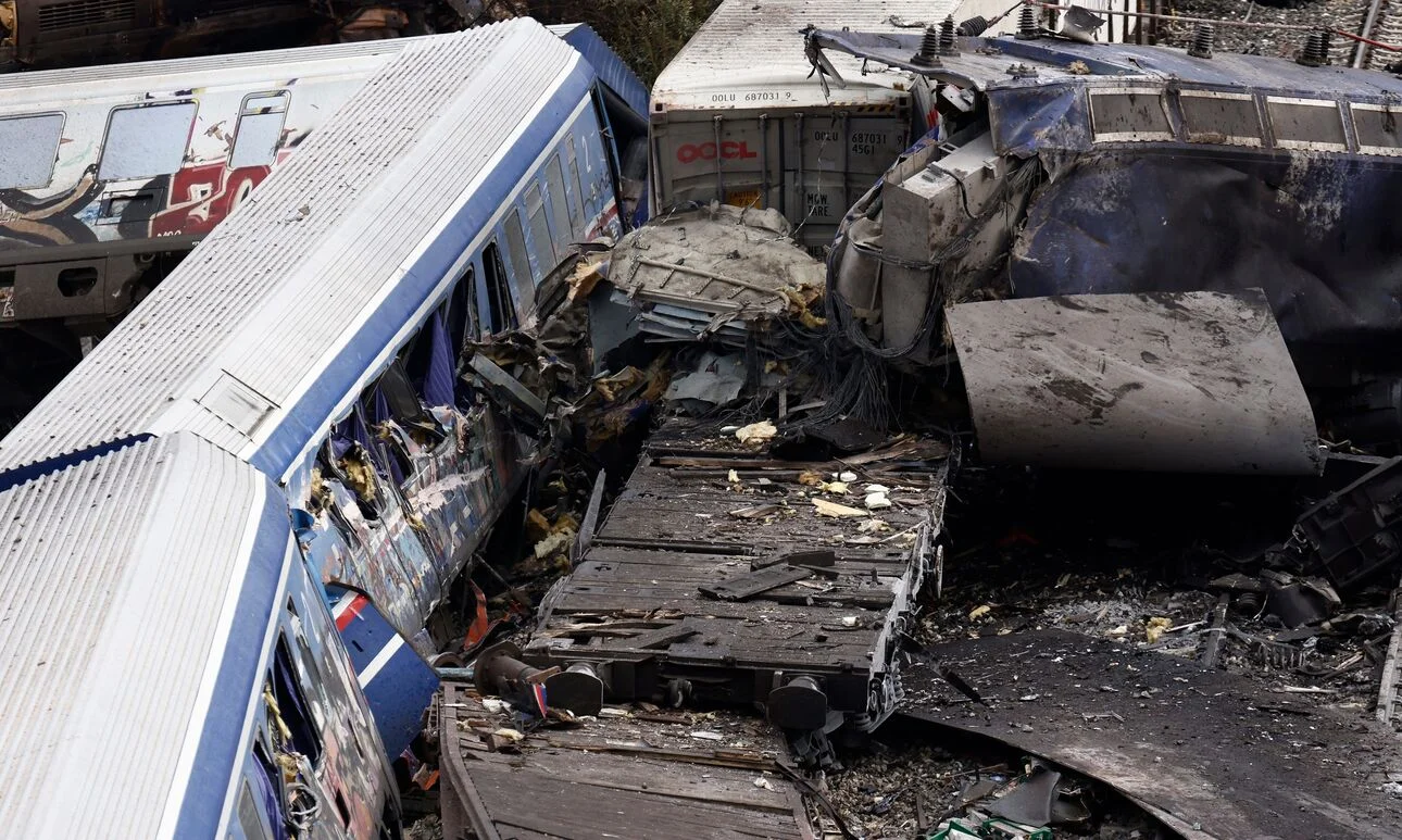 Η μήνυση στρέφεται εναντίον της παρούσας, άλλα και της προηγούμενη κυβέρνησης - Πτυχίο μετά θάνατον έλαβε τιμητικά ο Κυπριανός Παπαϊωάννου.