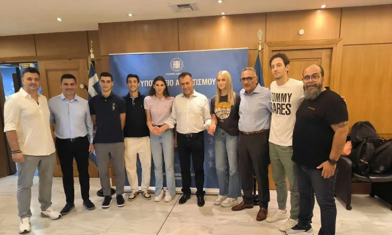 Στον Υπουργό Αθλητισμού, Γιάννη Βρούτση η προΟλυμπιακή ομάδα της ΕΛΟΤ!