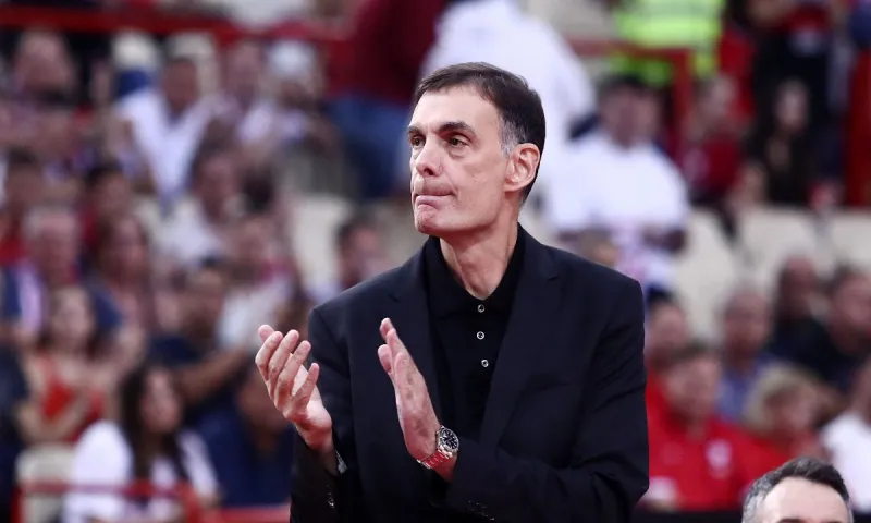 Ολυμπιακός: Θα «βράζει» το ΣΕΦ κόντρα στην Εφές – Νέο απρόοπτο για Μπαρτζώκα που εξετάζει τις επιλογές του!