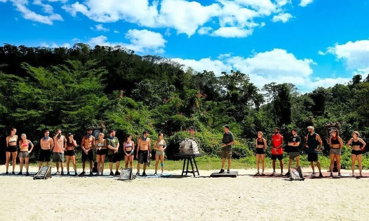 Ένας μεγάλος έρωτας ξεκίνησε στο Survivor! Ποιοι παίκτες είναι επίσημα ζευγάρι και δεν το κρύβουν δίνοντας δημόσια ακόμη και φιλιά;