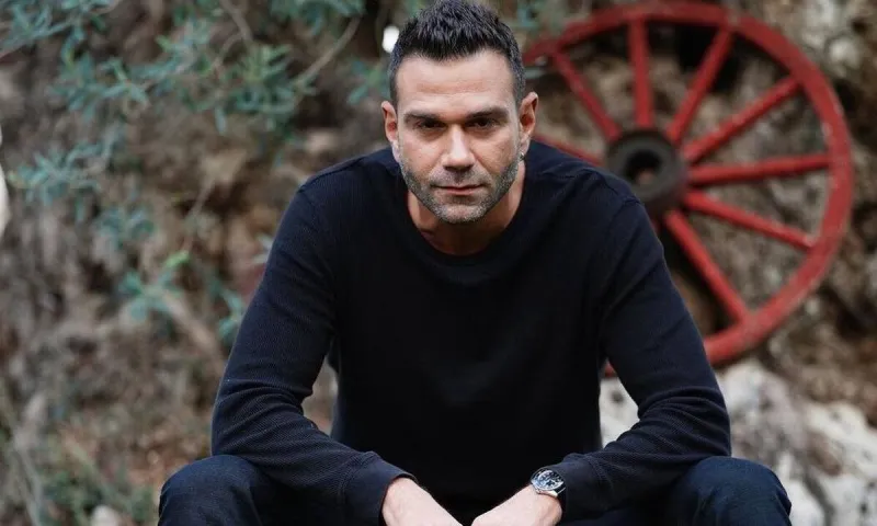 Η γη της ελιάς επόμενα επεισόδια: Άγριος ξυλοδαρμός της Αμαλίας από τον Μάνο