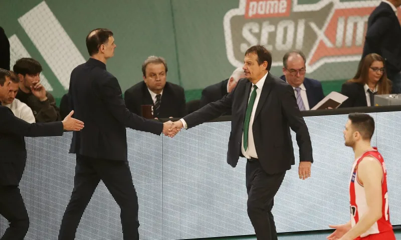 Μπαρτζώκας – Αταμάν: Αφορμή ο Σλούκας - Δύο κόσμοι αντίθετοι