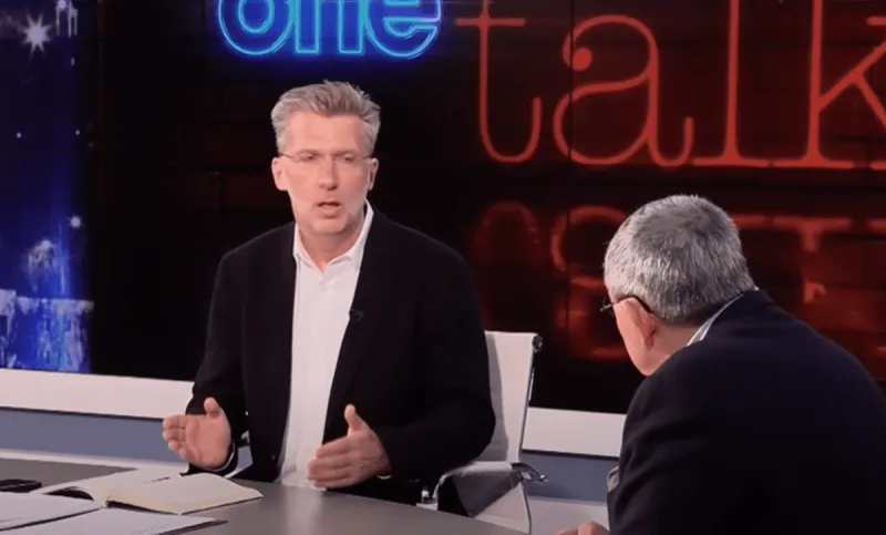 Ακρίβεια: Τα «μαργαριτάρια» του Σκέρτσου, τα καταναλωτικά «κορόιδα» στη Γερμανία και τα «fake news»