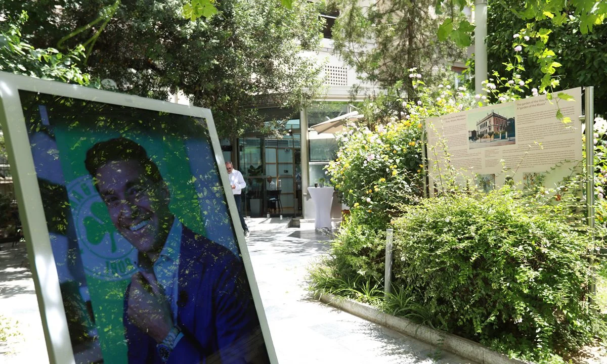 Σε εποχή Ντιέγκο Αλόνσο πέρασε με κάθε επισημότητα ο Παναθηναϊκός. Ο Ουρουγουανός τεχνικός θα παρουσιαστεί την Τρίτη (11/6).