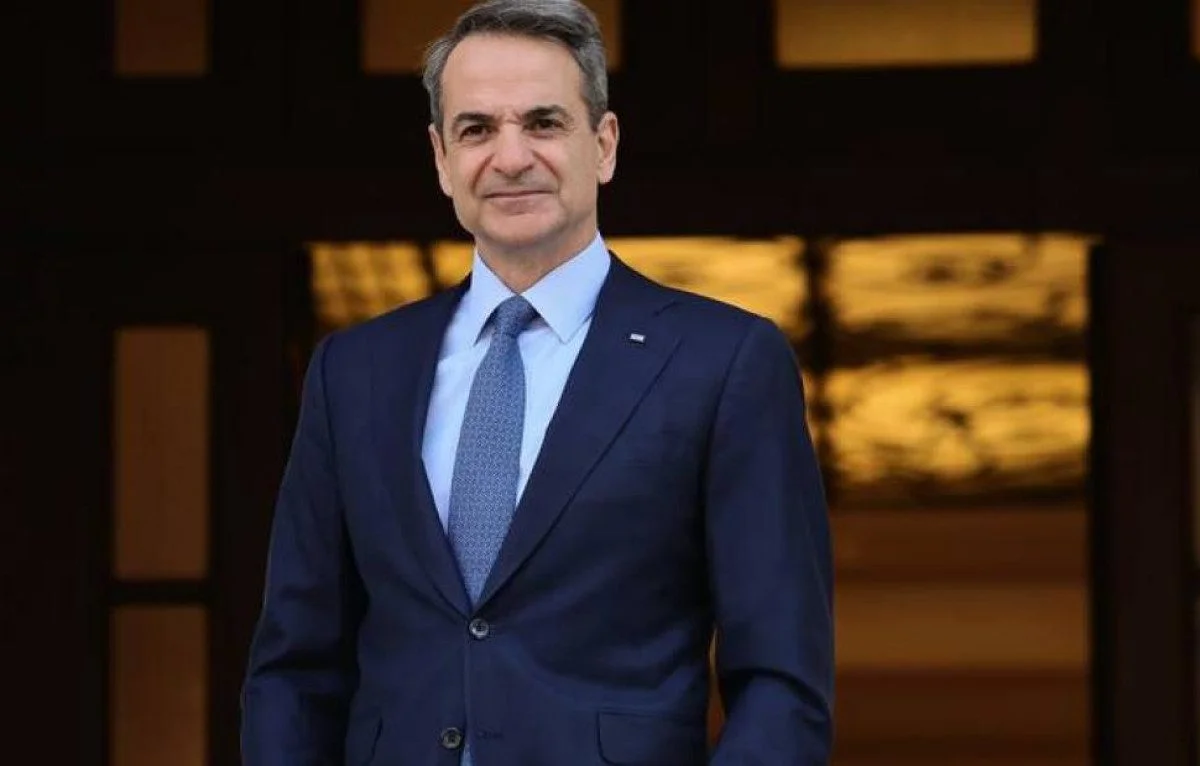 Ο Κυριάκος Μητσοτάκης καταστρέφει μεθοδικά το ΕΣΥ με την εμπορευματοποίηση του και εμφανίζει το ξεπούλημα ως «ανάταξη».