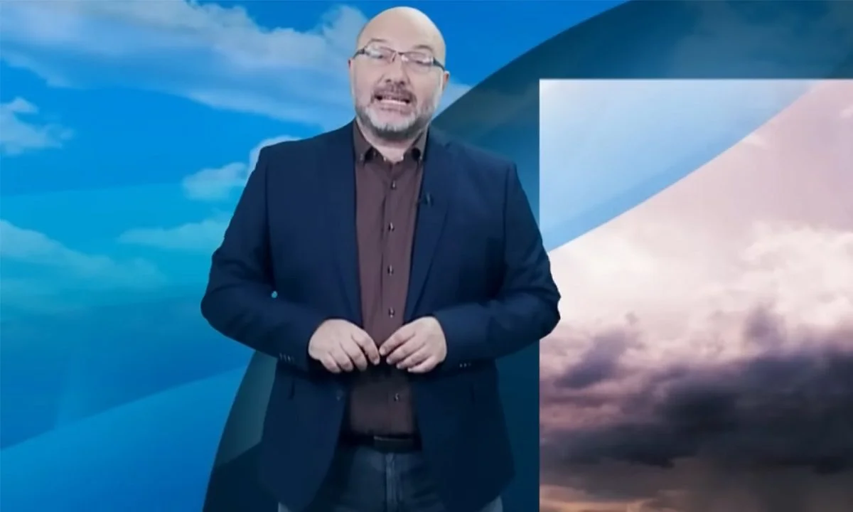 Η ανάρτηση που έκανε ο μετεωρολόγος Σάκης Αρναούτογλου και με την οποία μας προειδοποιεί για μπόρες και καταιγίδες τη Δευτέρα (26/8).