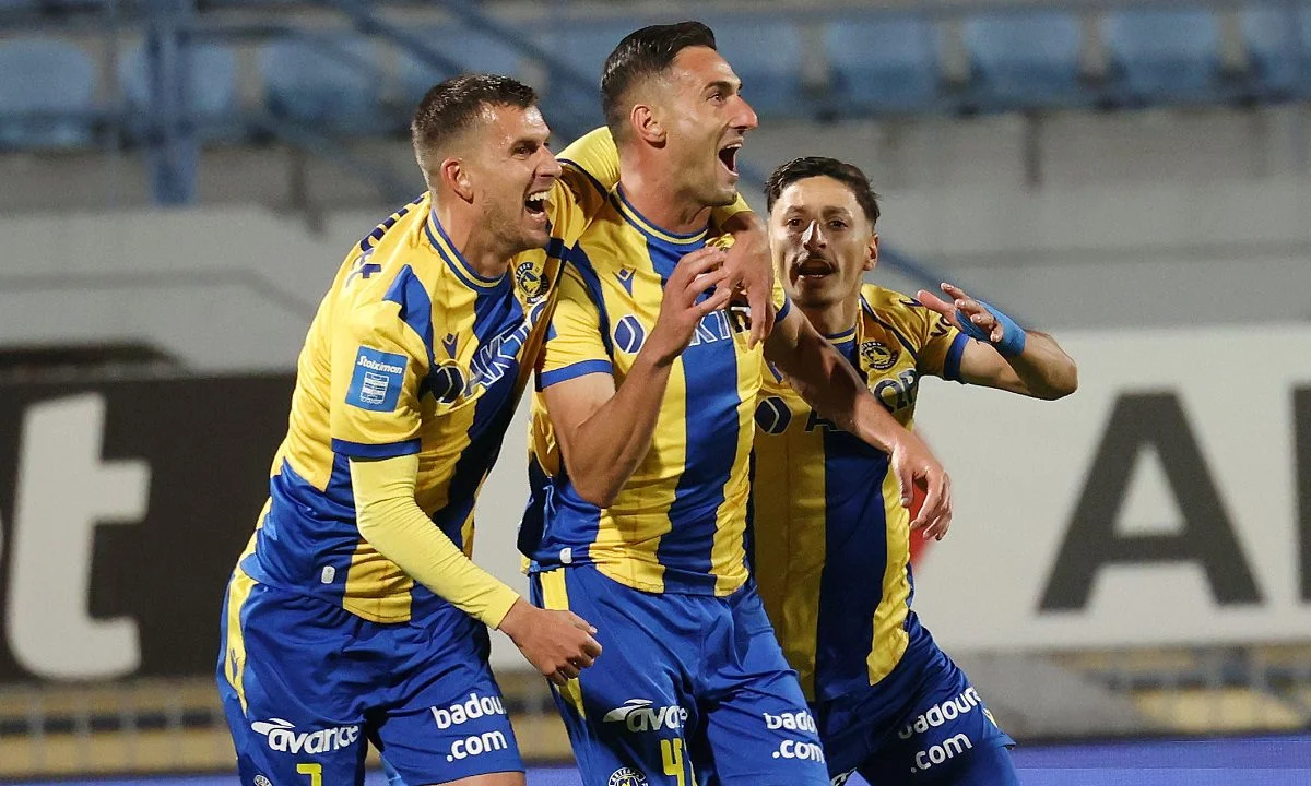 Αστέρας Τρίπολης - ΟΦΗ 3-0: Με σκόρερ τους Χουχούμη, Μακέντα και Αλάγκμπε, η ομάδα του Σάββα Παντελίδης νίκησε για την 10η αγωνιστική.