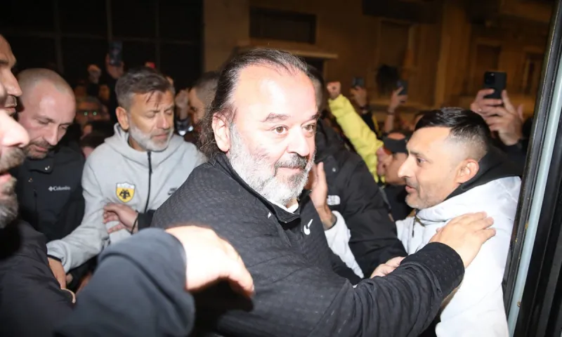 AEK: Ο Ηλιόπουλος κινείται και στο παρασκήνιο!