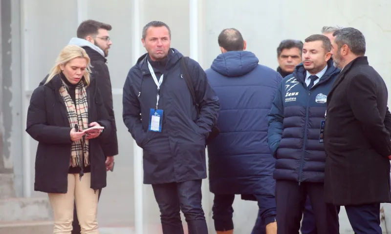 Λανουά: Το «ντου» στο Hρακλής - ΑΕΛ και οι αγκαλιές με τον διαιτητή του Ηρακλής - ΑΕΛ!
