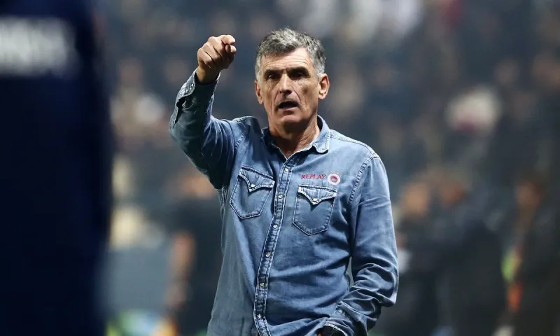 Παναιτωλικος - Ολυμπιακός: 0-2 και ο Ολυμπιακός ξύπνησε από τις φωνές του Μεντιλίμπαρ