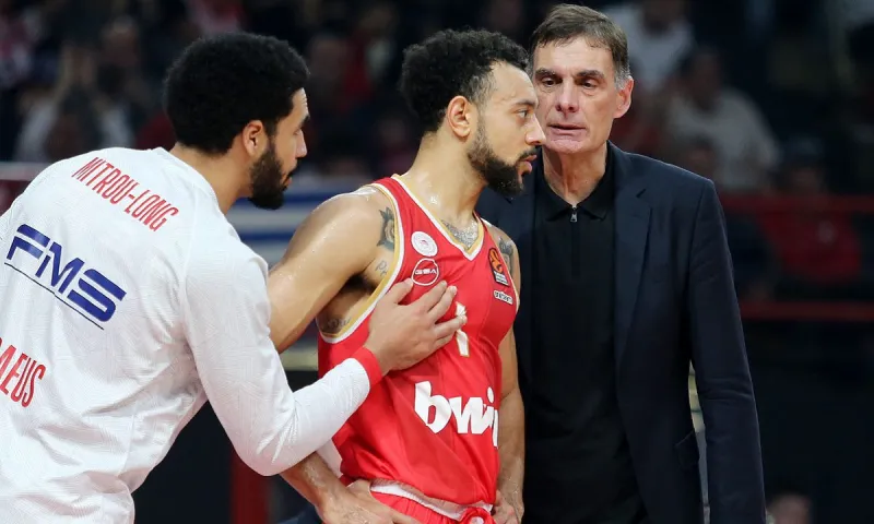 Ολυμπιακός: Οι Γουόκαπ, ΜακΚίσικ που δεν αντικαθίστανται και ο Μπαρτζώκας που δεν «βλέπει» Ντόρσεϊ και Λαρεντζάκη