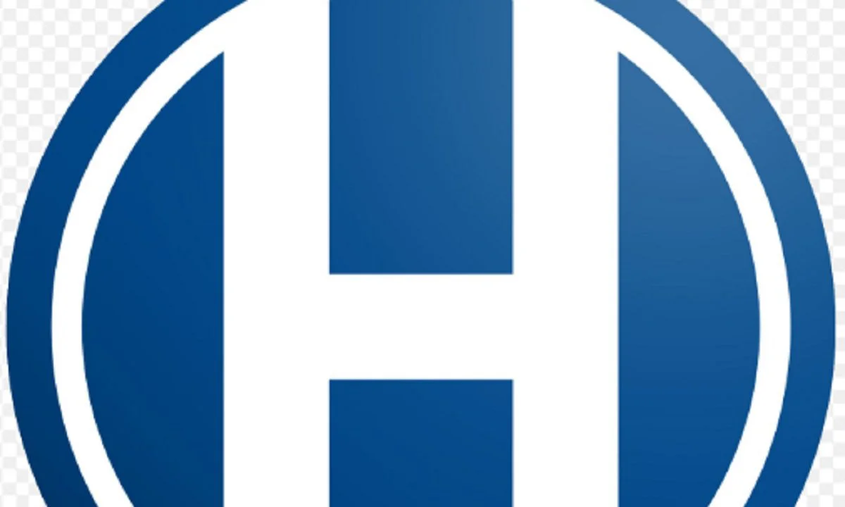 Το πανό των οπαδών του Ηρακλή για τη σχέση ΠΑΟΚ - Ολυμπιακού που ακόμα... γελάνει οι αντίπαλοι οπαδοί
