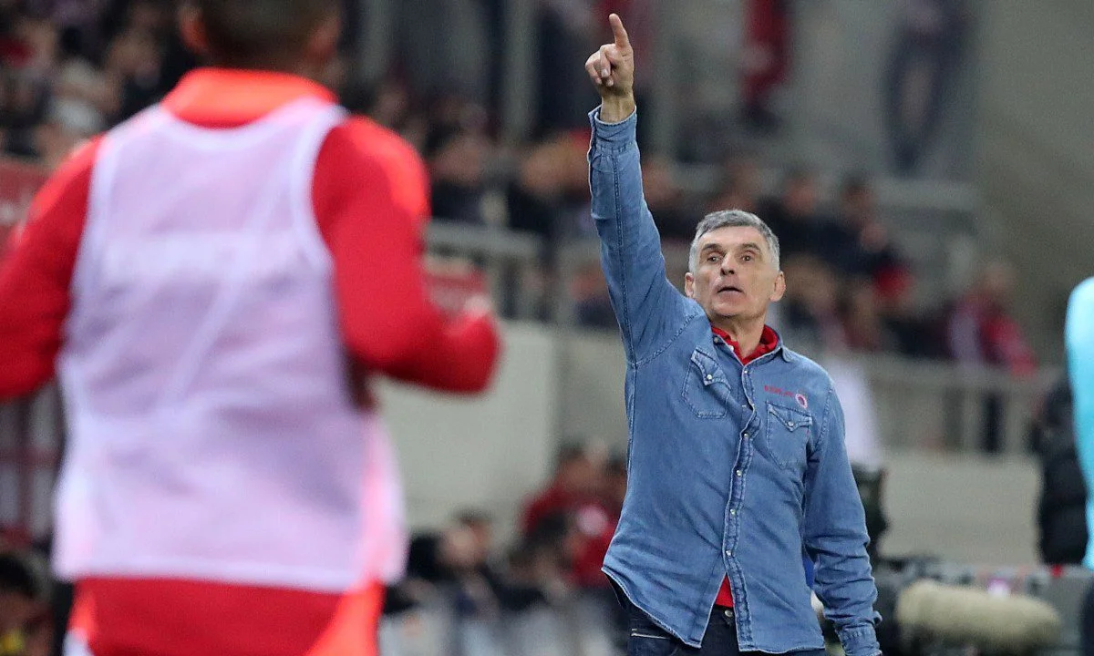 Πολλές οι σκέψεις και τα σενάρια που έχει ο Χοσέ Λουίς Μεντιλίμπαρ για την ενδεκάδα του Ολυμπιακού κόντρα στην ΑΕΚ…