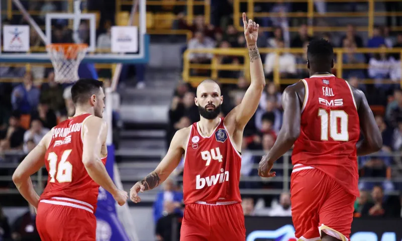Γιατί ο Ολυμπιακός δε χάνει με τίποτα την 1η θέση στην κανονική περίοδο