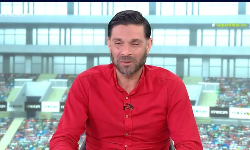 Ηλίας Σπάθας για ΑΕΚ: Δεν το συζητάμε ότι είναι κόκκινη - Δεν σχολιάζω το ότι κάλεσε τον διαιτητή το VAR