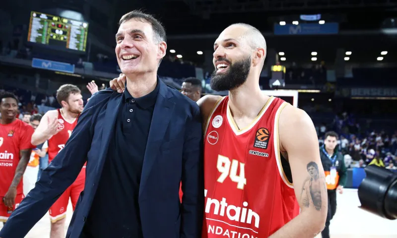 Χαρούμενος και για άλλο λόγο ο Γιώργος Μπαρτζώκας