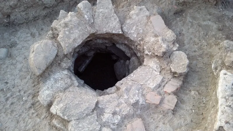 Το μεγαλύτερο πηγάδι του κόσμου - Κάποια στιγμή σταμάτησαν να το ανοίγουν